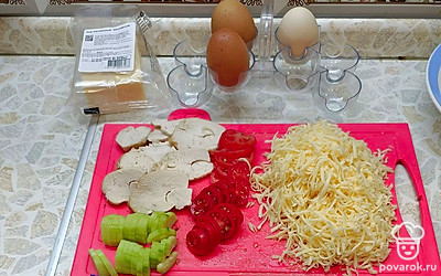 Подготавливаем продукты. Начинка может быть любой, на ваш вкус.