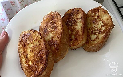 Подавать со сладким чаем. Очень вкусно.