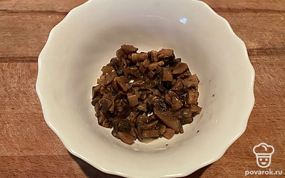 В конце посолите и снимите с огня.