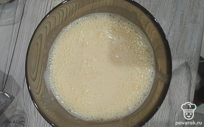 Яйца пробейте блендером.