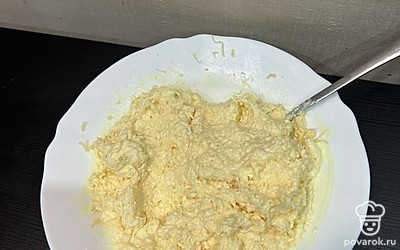 Выкладываем начинку.