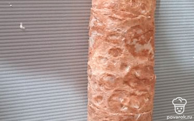 Сворачиваем в рулет.