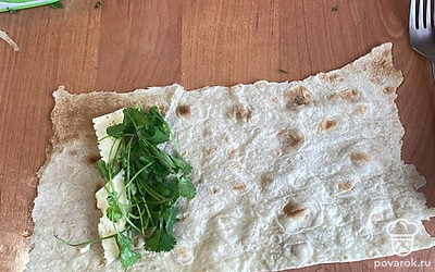 Добавьте кинзу.