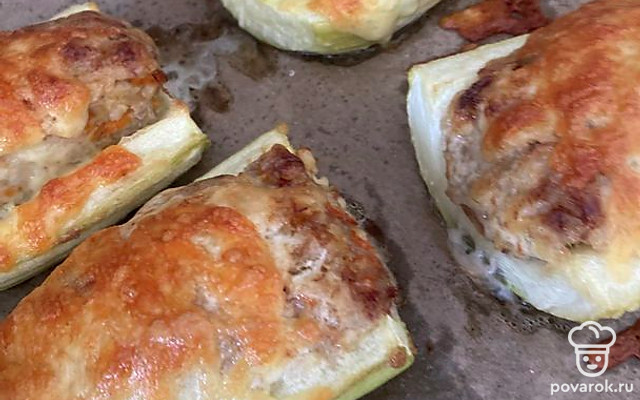 Фаршированные кабачки под сыром — Рецепт с фото