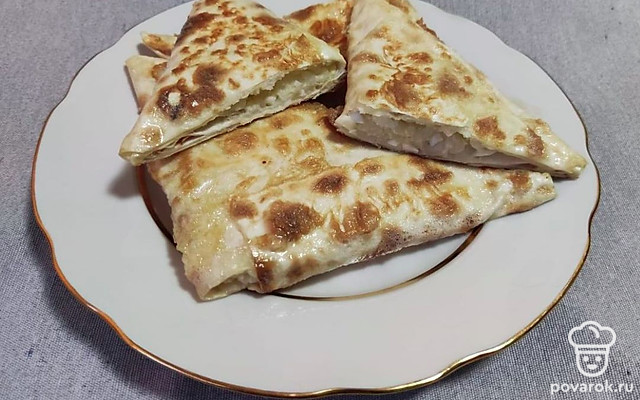 Пирожки из лаваша с рисом и яйом — Рецепт с фото