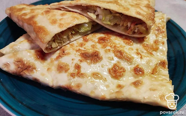 Пирожки из лаваша с капустой и яйцом — Рецепт с фото