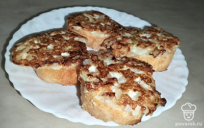 лук вовсе не чувствуется, хлеб пожаристый. Приятного аппетита