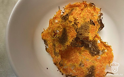 Перед подачей дать чипсам остыть.