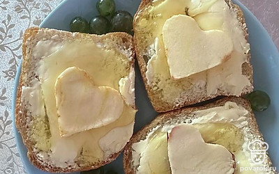 Подаем закуску к утреннему чаю вместо пирожных.