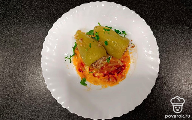 Фаршированный перец со свежей зеленью и специями — Рецепт с фото