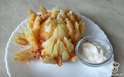 Подаем с сырным, майонезным или соусом тартар. Приятного аппетита!
