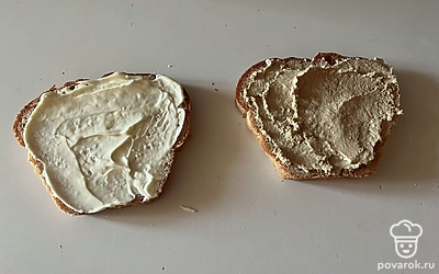 А второй- печенью минтая. 