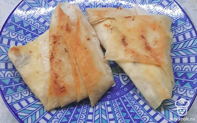 Лаваш с творогом и изюмом «Уголочки» — Рецепт с фото