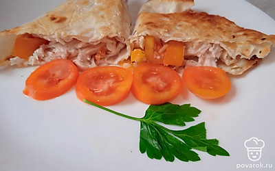 Подавайте сразу после приготовления.