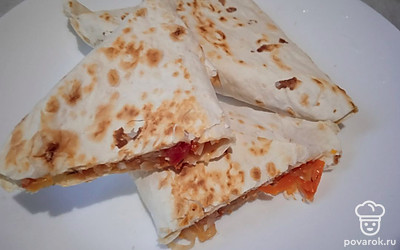 Подавайте как в теплом, так и в холодном виде. 