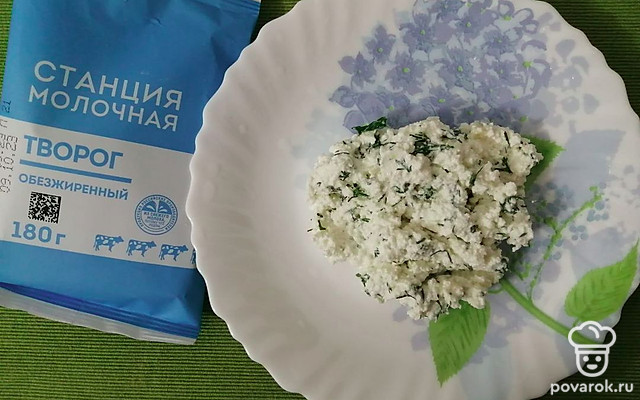 Закуска с творогом, сметаной и зеленью — Рецепт с фото