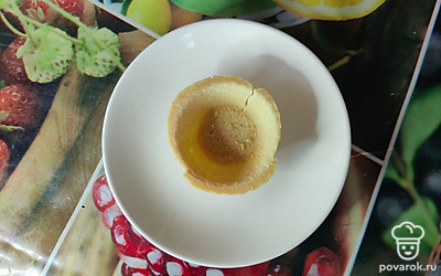 Возьмите тарталетку. 