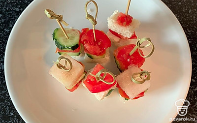 Собрать, чередуя ингредиенты.