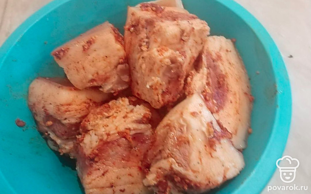 Сало с чесноком и специями собственного посола — Рецепт с фото