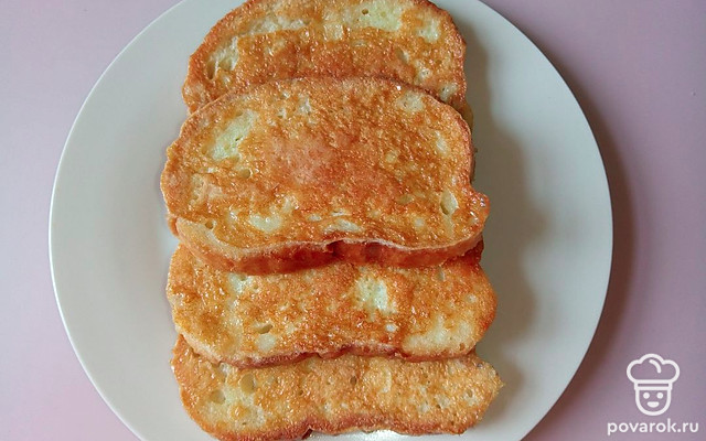 Сладкие яичные гренки — Рецепт с фото