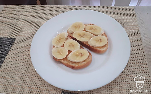 Бутерброд «Банан и мед» — Рецепт с фото