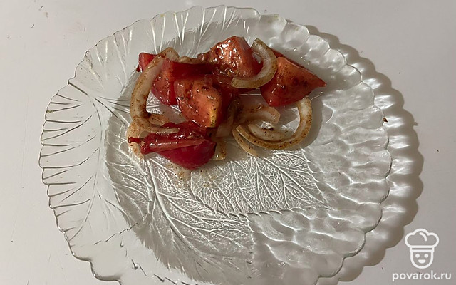 Закусочные помидоры в масляном маринаде с аджикой — Рецепт с фото