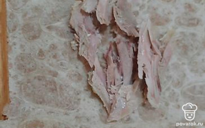 Выложить курочку.