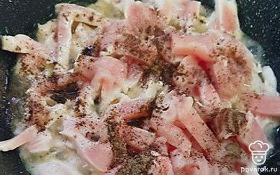 Посолить, поперчить. 