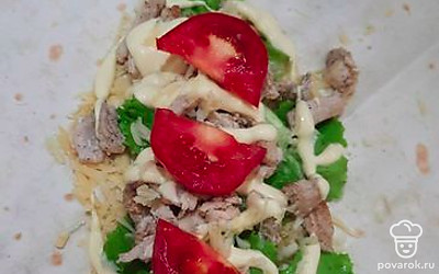 Разложить помидорки. 