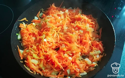 Пожарить их вместе.