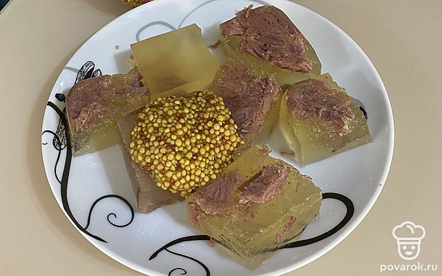 Острый холодец «Прозрачный» из говядины с горчицей — Рецепт с фото