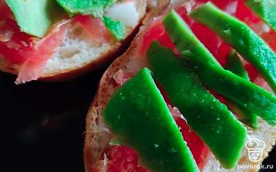 Добавляем авокадо.