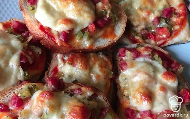 Горячие бутерброды по-итальянски в духовке — Рецепт с фото