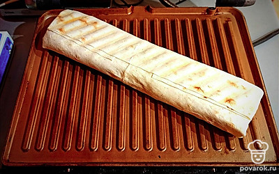 Обжариваем с двух сторон 3-5 минут до хрустящей корочки.