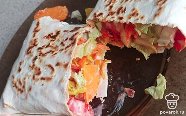 Домашняя шаурма с курицей в лаваше — Рецепт с фото