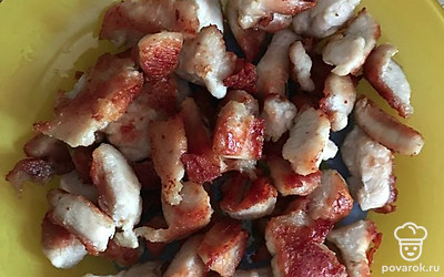 Обжарьте филе.