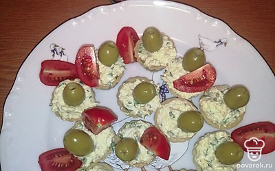 Подавать с дольками помидора. Приятного аппетита. 