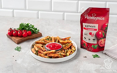 Подайте кабачки фри с кетчупом или любым другим соусом на ваш вкус