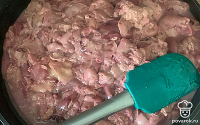 Поместить в сковороду и жарить, или отварить, если диетический вариант.