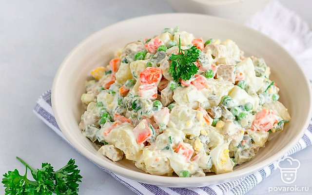 Салат «Оливье» с домашним майонезом — Рецепт с фото