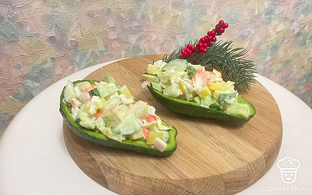 Салат с авокадо и крабовыми палочками — Рецепт с фото