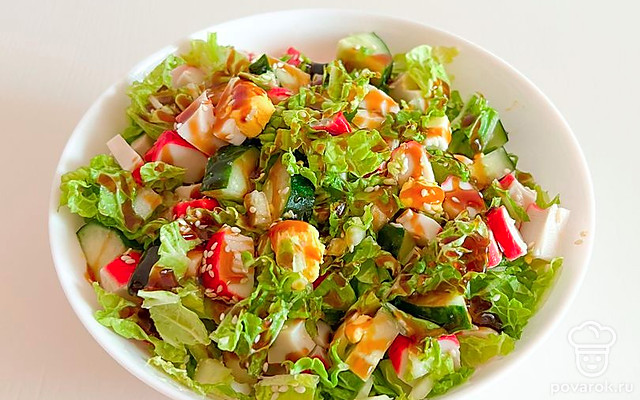 Пикантный крабовый салат — Рецепт с фото