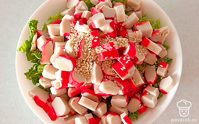 Добавьте кунжут.