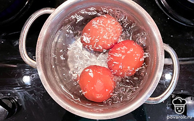 Отварить яйца (~10мин)