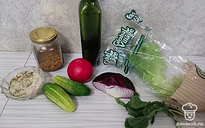 Подготовьте все ингредиенты. Овощи хорошо помойте. 